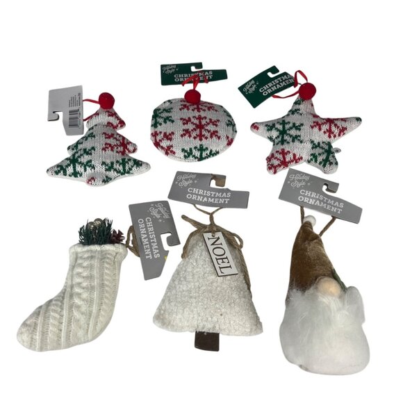 Holiday Style Set of 6 Christmas Ornaments Knit White Green Red New - Picture 2 of 11